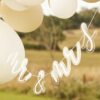 Mr & Mrs Acrylic Wedding Bunting Ginger Ray - Afbeelding 2